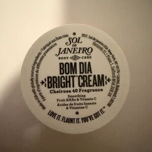 Sol de Janeiro Red Bom Dia Bright Cream | 0.84 oz ✨